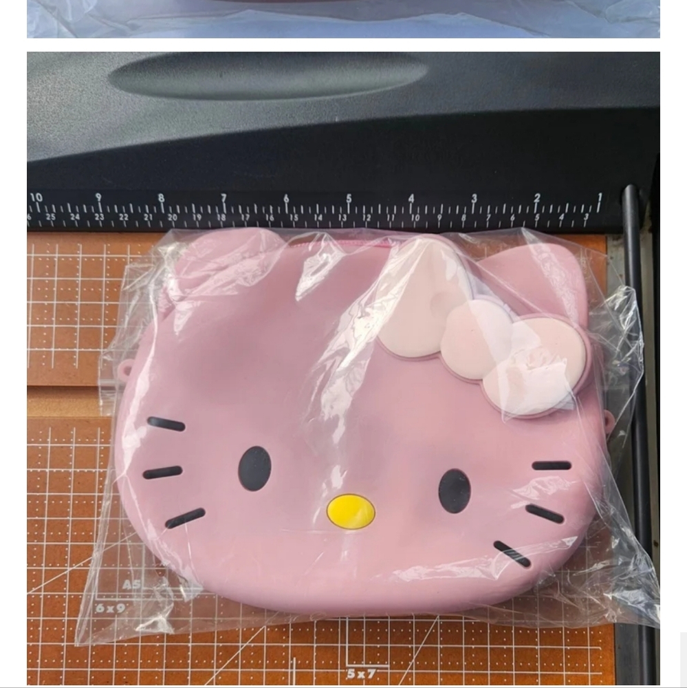 Hello Kitty bundle - Picture 14 of 14